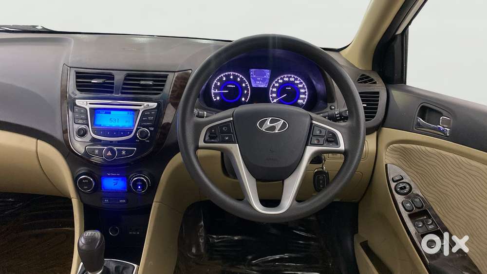 Hyundai Verna Fluidic 1.6 Vtvt Sx, 2013, Petrol