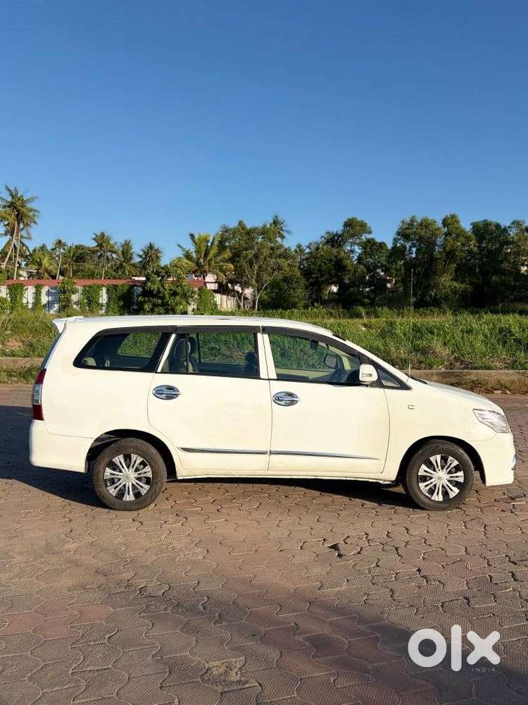 Toyota Innova 2.5 G4 Diesel 8-seater, 2008, Diesel