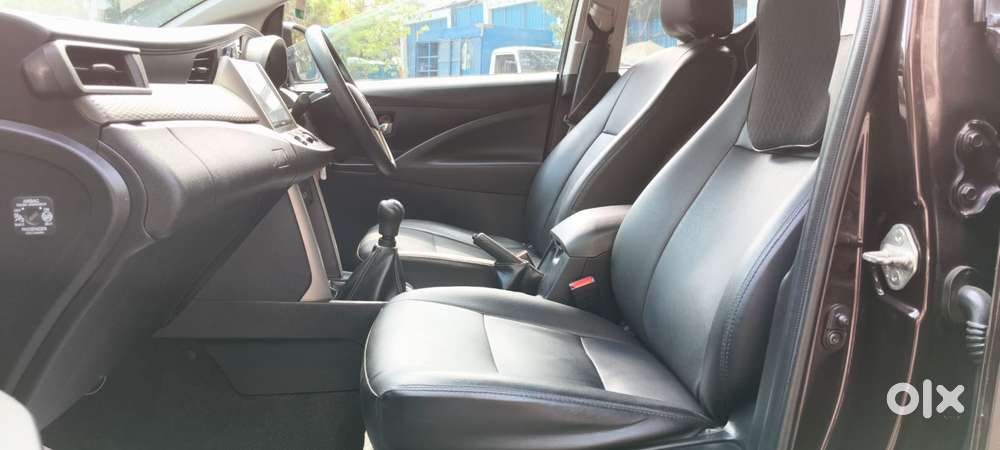 Toyota Innova Crysta 2.4 G Mt 7 Str, 2017, Diesel