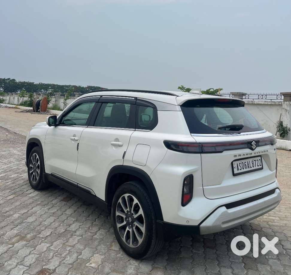 Maruti Suzuki Grand Vitara Smart Hybrid Alpha, 2024, Petrol