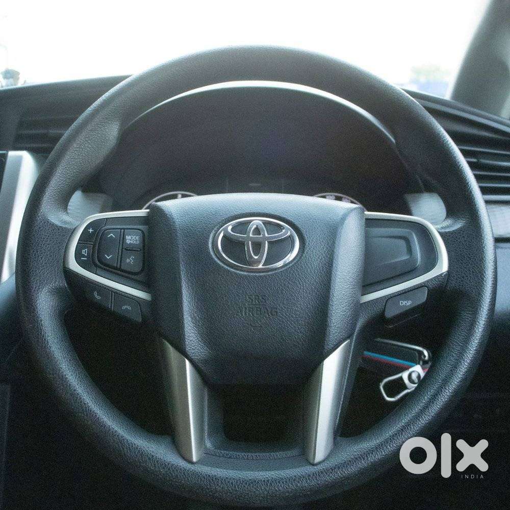 Toyota Innova Crysta 2.4 G Mt, 2023, Diesel