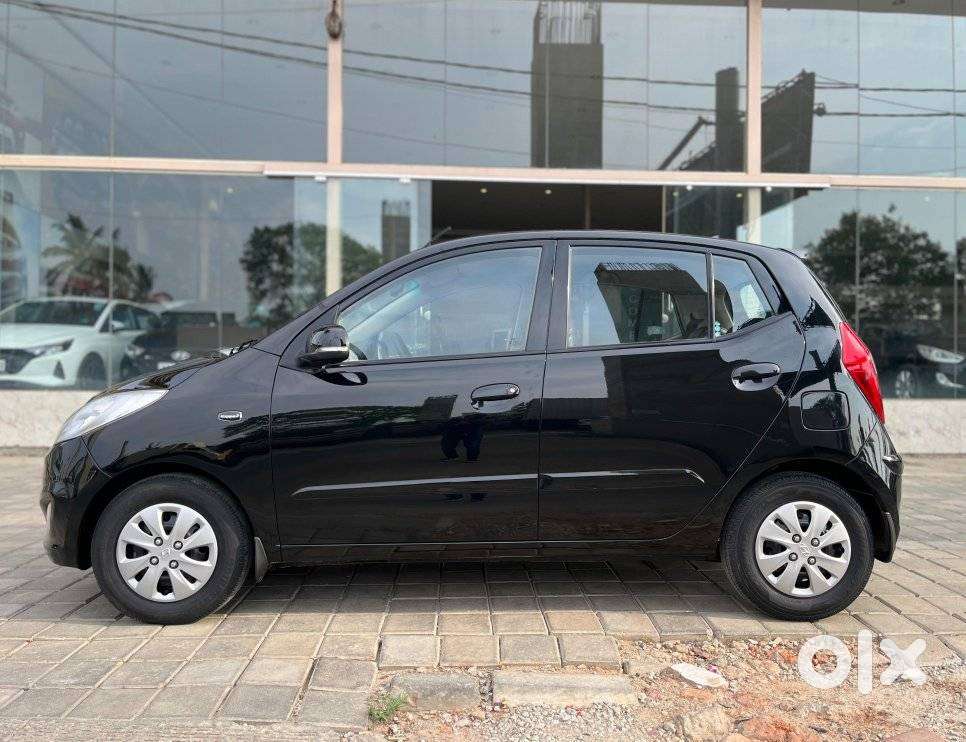 Hyundai I10 Sportz, 2013, Petrol