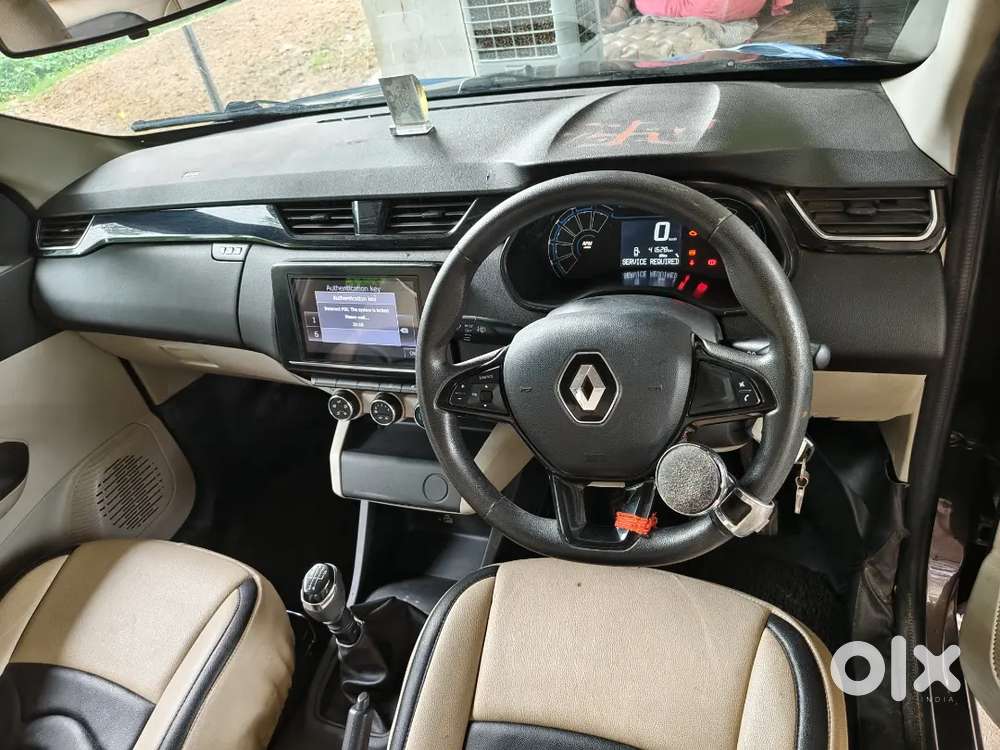 Renault Triber Rxt 2023 Petrol Manual