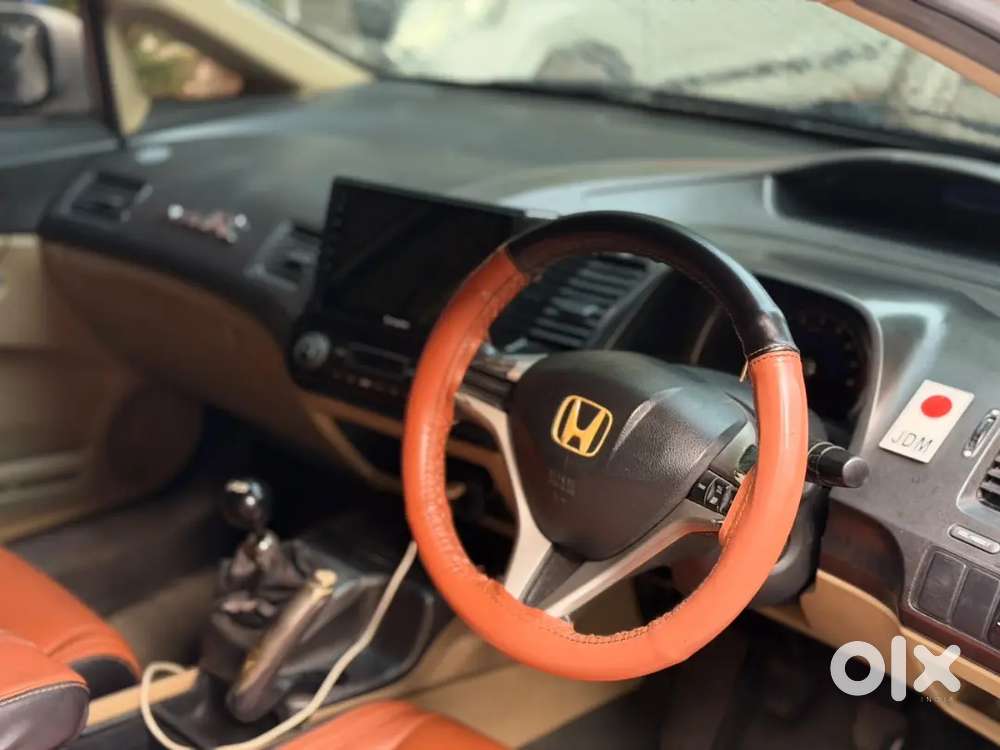 Honda Civic 1.8 V 2011
