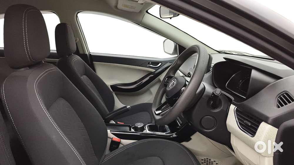 Tata Nexon 1.2 Revotron Xz Plus, 2022, Petrol