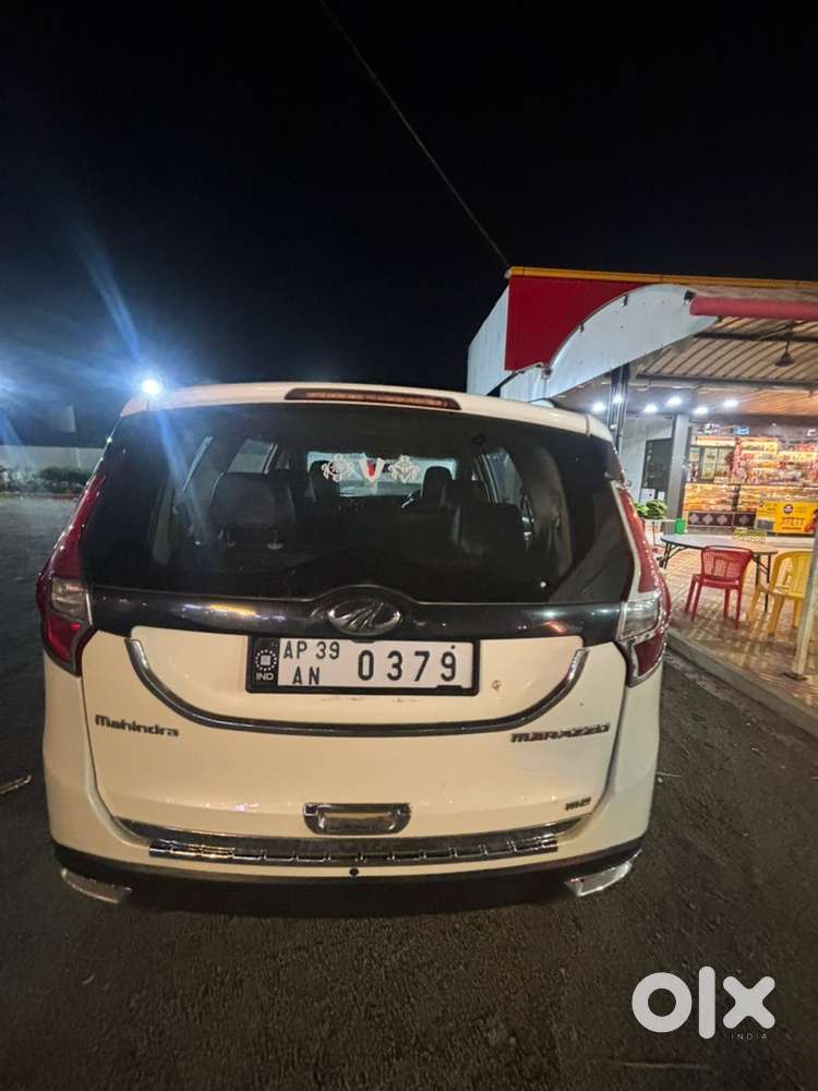 Mahindra Marazzo Diesel 2019