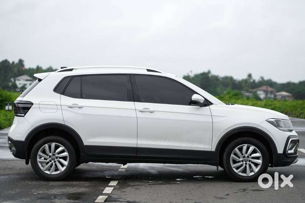 Volkswagen Taigun 1.0 Tsi Highline At, 2022, Petrol