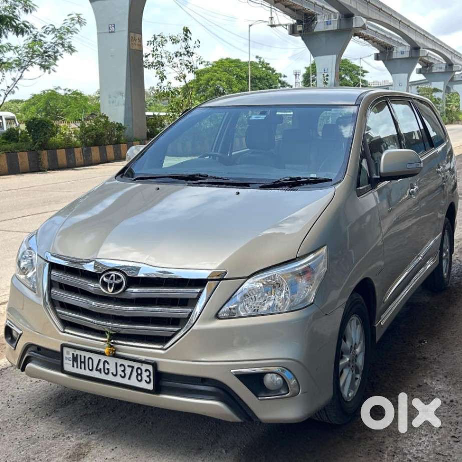 Toyota Innova 2.0 Vx (petrol) 8 Seater Bs Iv, 2014, Diesel
