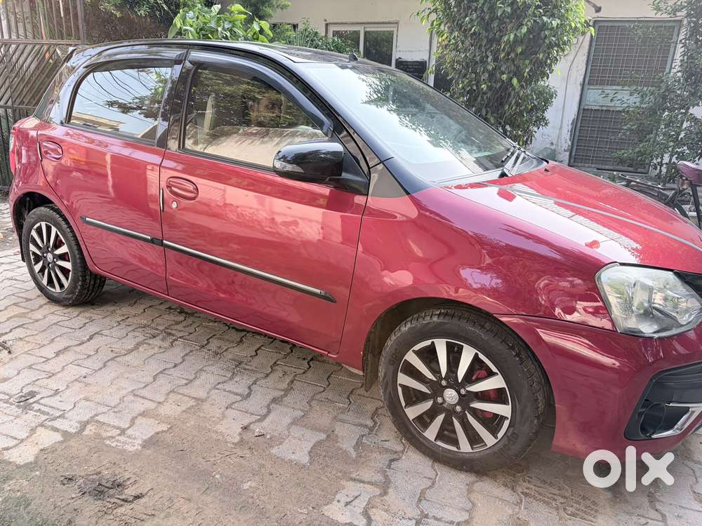 Toyota Etios Liva 1.2 Vx Dual Tone, 2019, Petrol