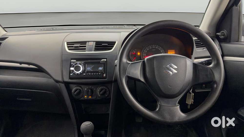 Maruti Suzuki Swift 1.2 Lxi (o), 2016, Petrol