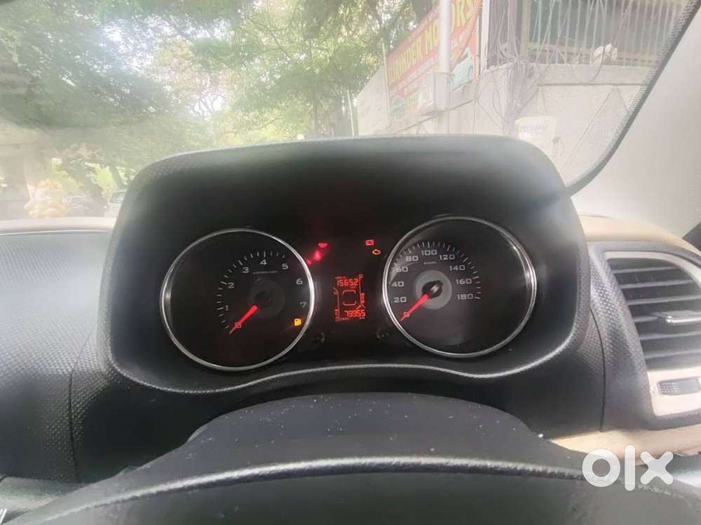 Mahindra Tuv 300 Mhawk100 T8, 2016, Diesel