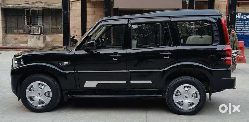 Mahindra Scorpio Classic 2.2 S Mt 7 Str, 2023, Diesel