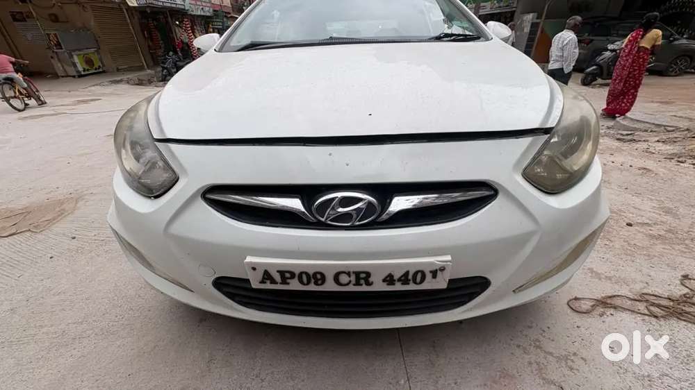 Hyundai Verna 2013 Diesel Manual