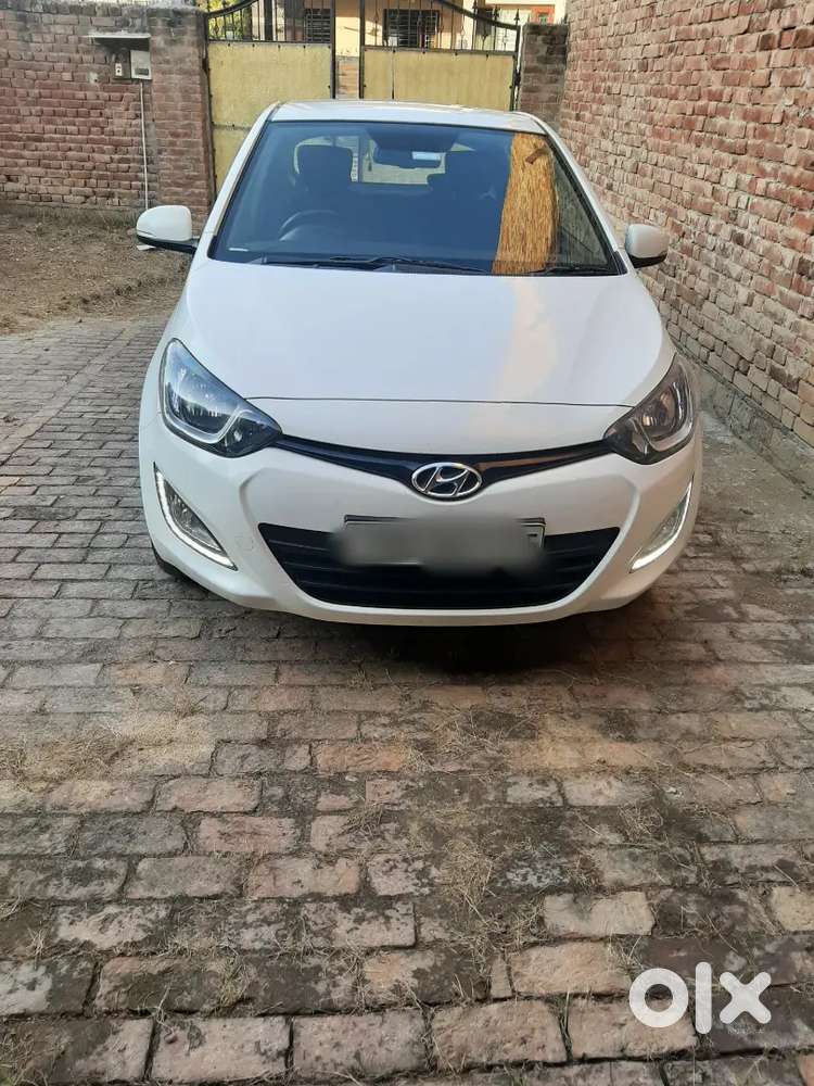 Hyundai I20 Sportz December 2013 Variant