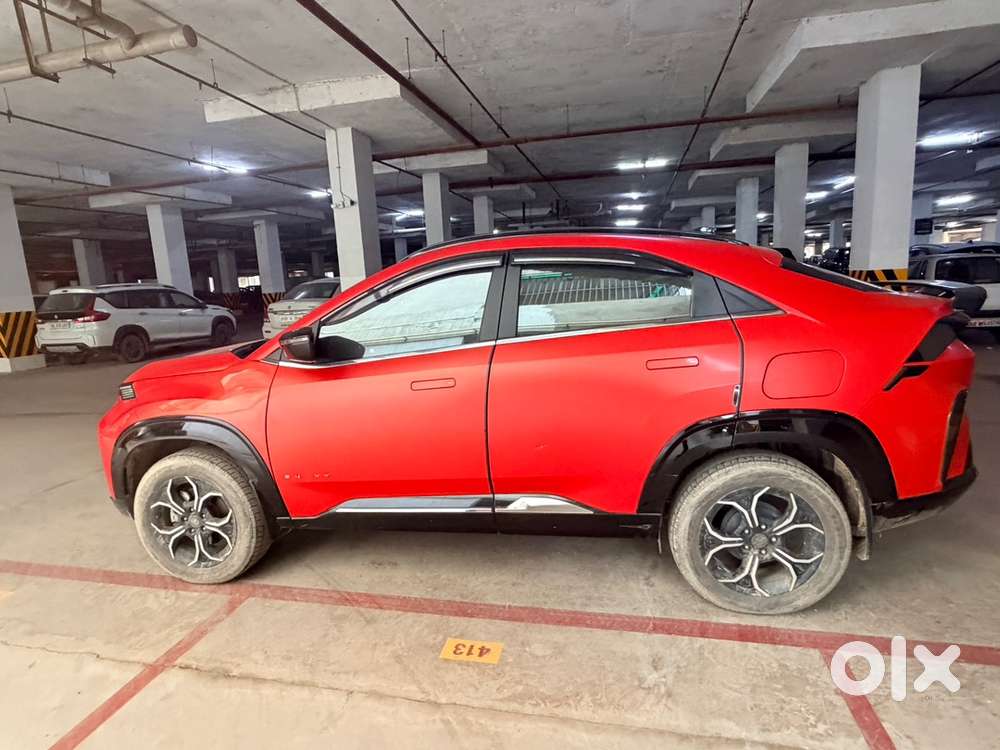 Tata Curvv 2025 Petrol Well Maintained