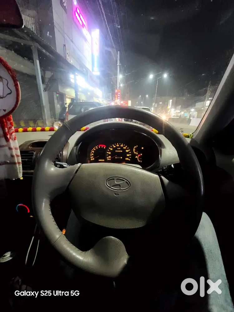 Hyundai Accent Hatchback 15 Petrol 100000 Km Driven