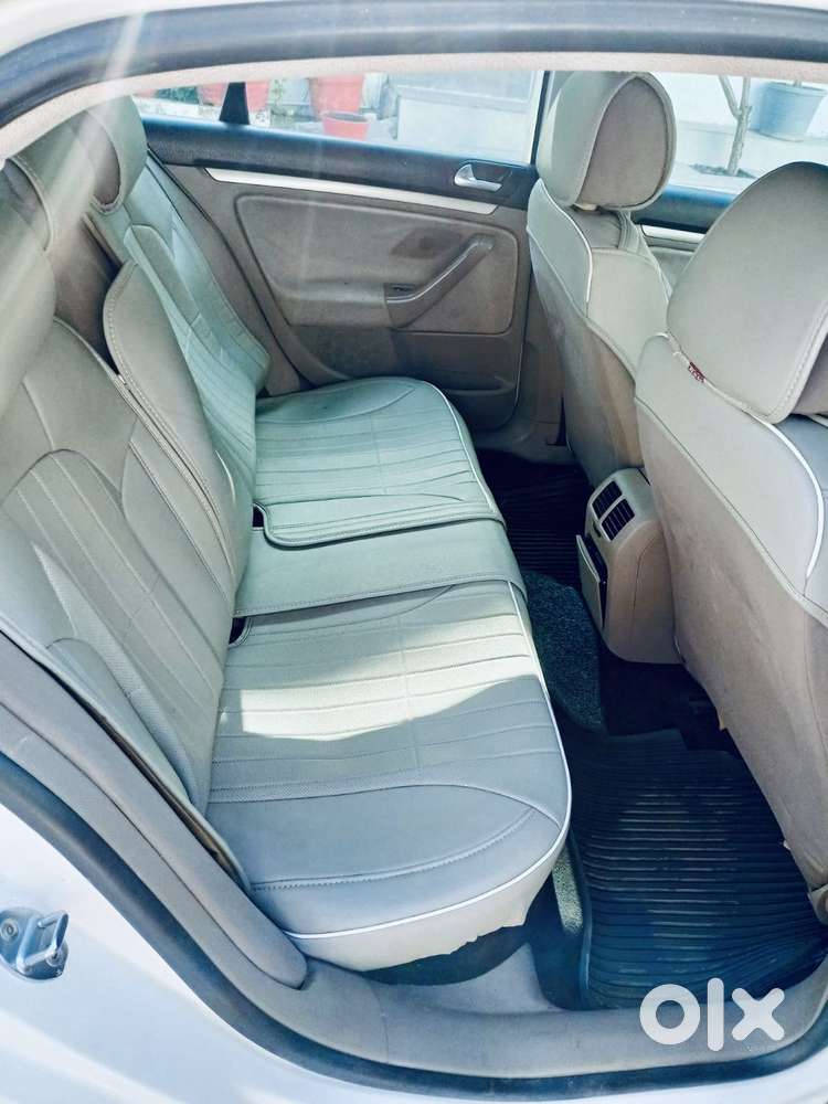 Volkswagen Jetta 1.6 Trendline, 2010, Cng & Hybrids