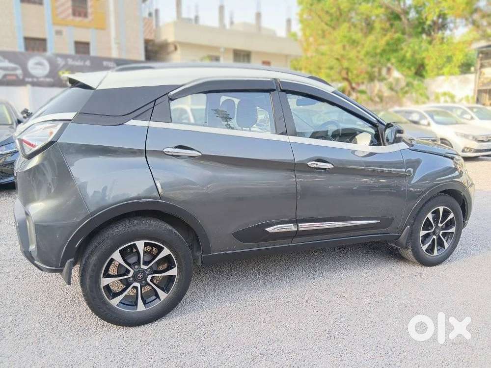 Tata Nexon 1.2 Revotron Xza Plus (o) Amt, 2021, Petrol