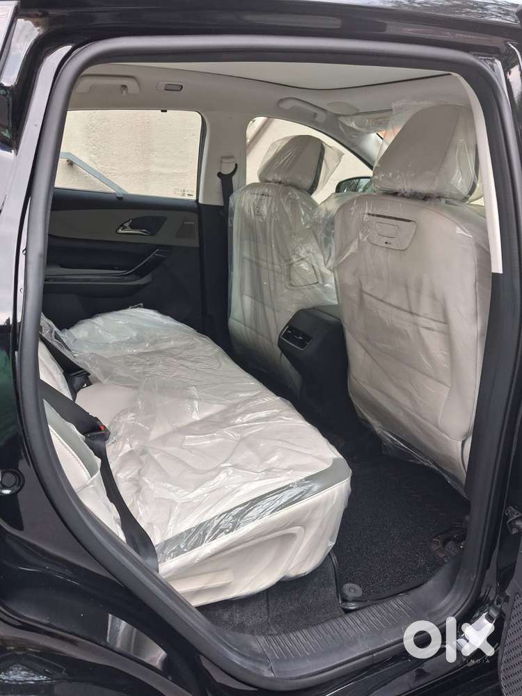 Mahindra Xev 9e Pack Three (top Model), 2025, Electric