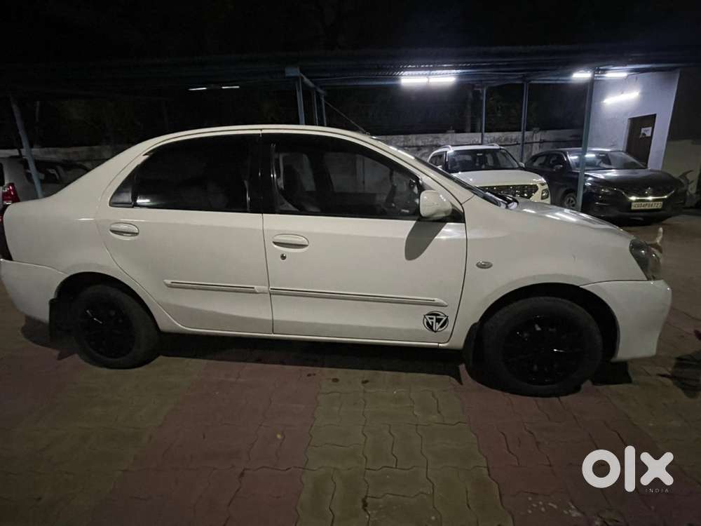 Toyota Etios J Ps, 2011 Car