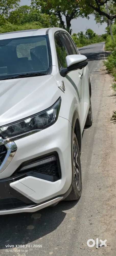 Maruti Suzuki Invicto Zeta Plus 2025