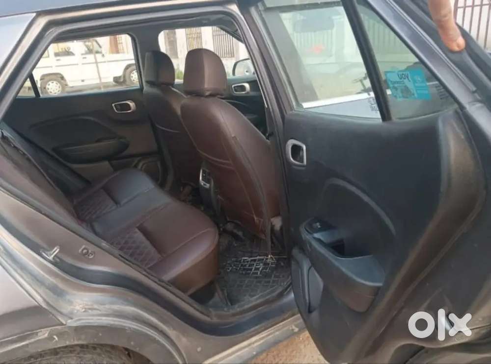 Hyundai Venue N Line 2019 Petrol 49000 Km Driven 
Price 4 Lakh 30 Thou