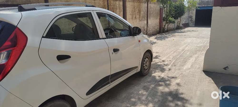 Hyundai Eon 2017 Petrol 61000 Km Driven