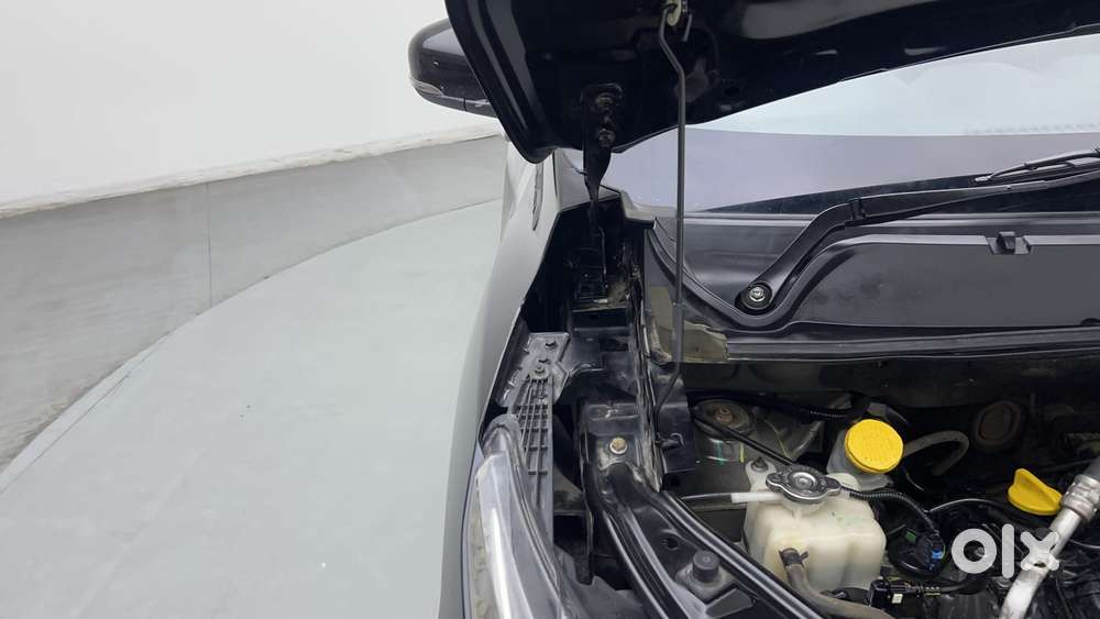 Nissan Magnite 1.0 Xv, 2022, Petrol