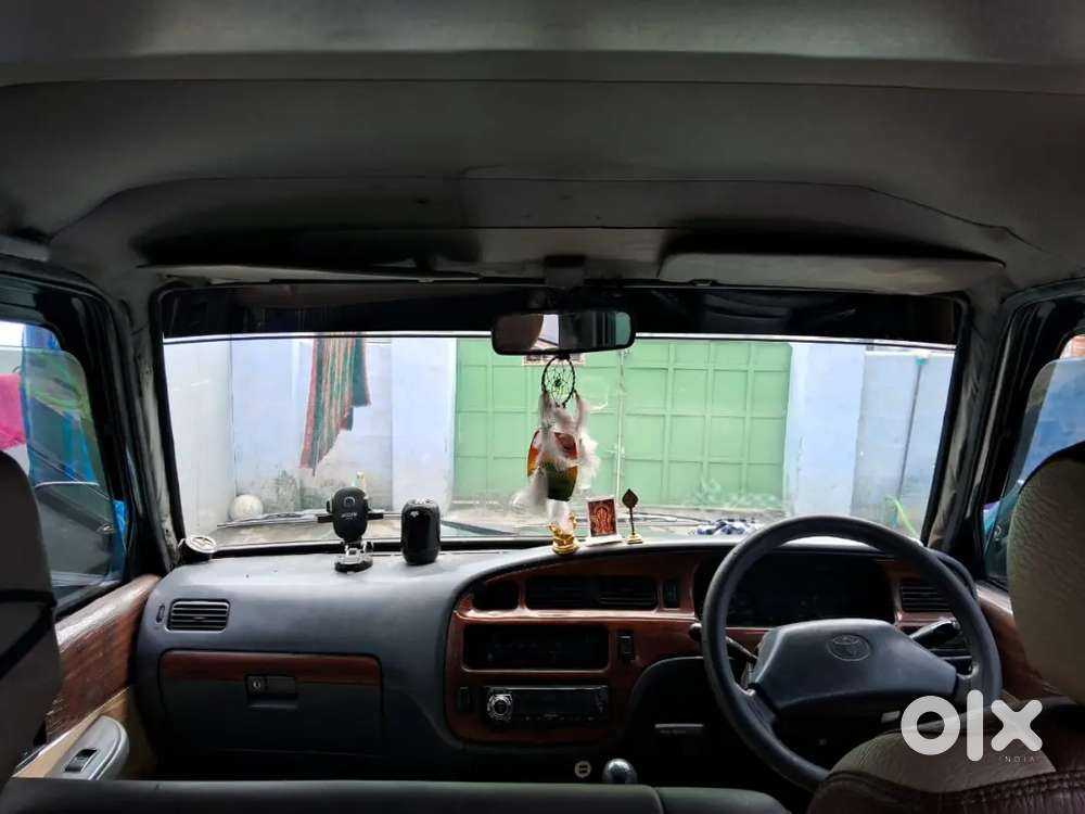 Toyota Qualis 2002