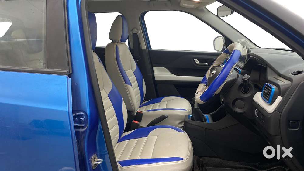 Tata Punch 1.2 Revotron Creative Amt Dual Tone, 2022, Petrol