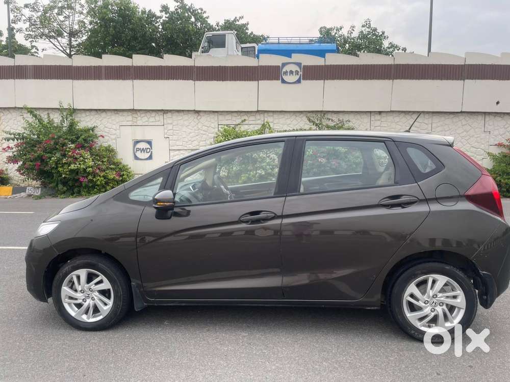 Honda Jazz V Mt Privilege, 2016, Petrol