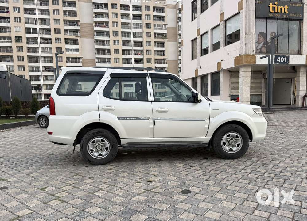 Tata Safari Storme [2015-2019] 2.2 Ex 4x2, 2017, Diesel