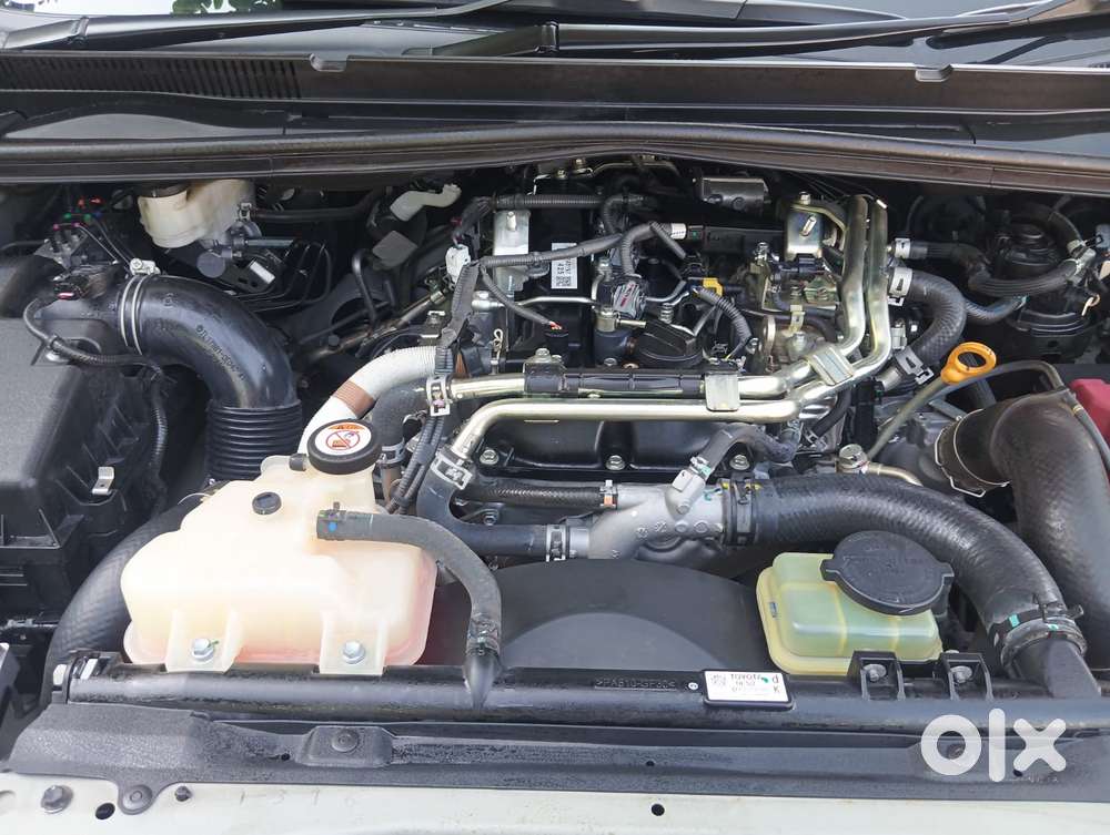 Toyota Innova Crysta 2.4 G Mt 8s, 2023, Diesel