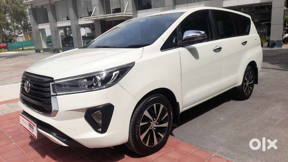 Toyota Innova Crysta 2.8 Zx At, 2022, Petrol