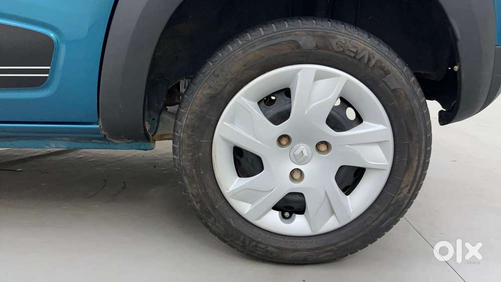 Renault Kwid 1.0 Rxt Amt, 2023, Petrol