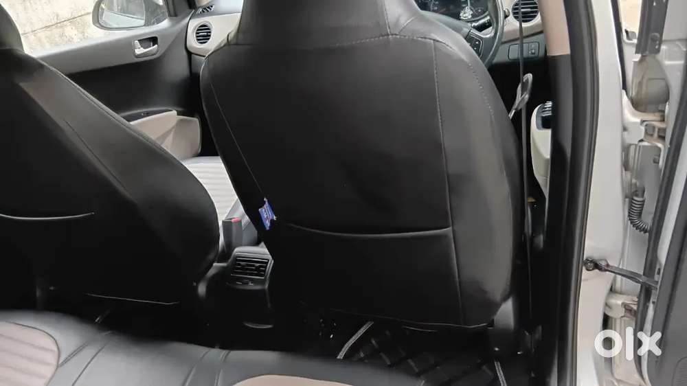 Hyundai I10 Petrol At 2015 Model