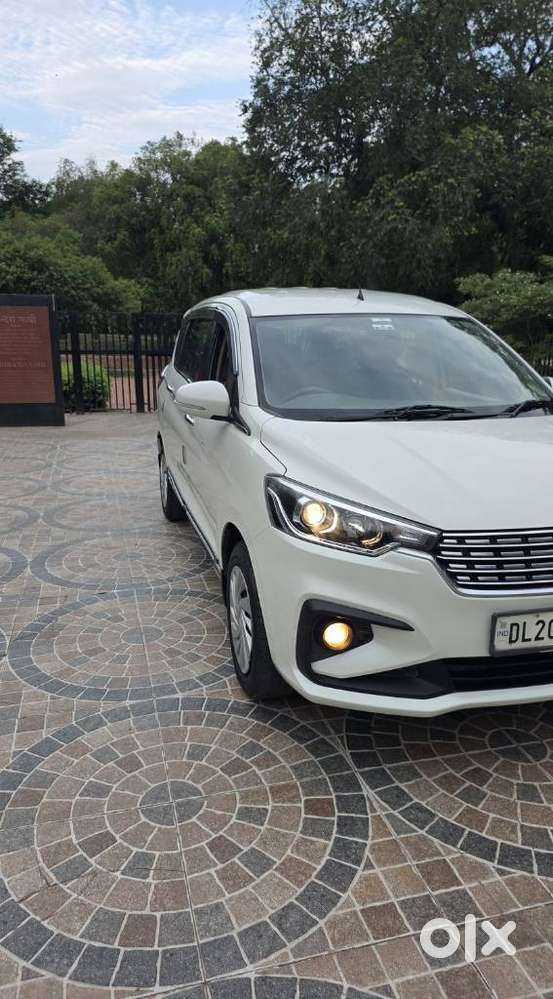 Maruti Suzuki Ertiga Vxi At Petrol, 2022, Petrol