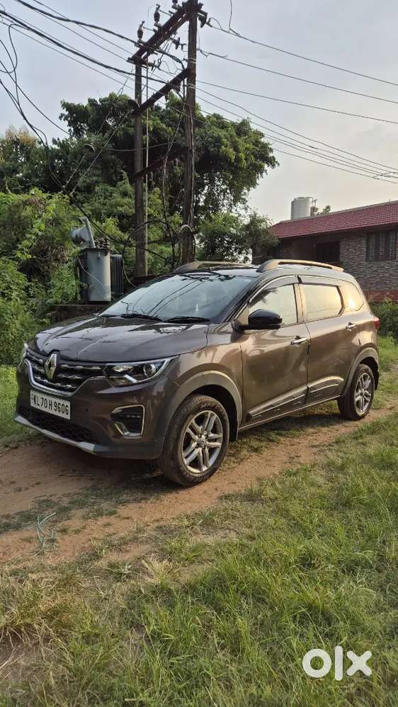 Renault Triber Rxz Full Option Dual Tone