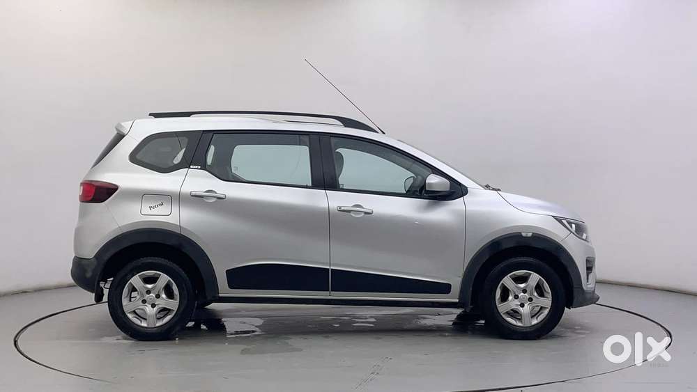Renault Triber Rxz, 2019, Petrol