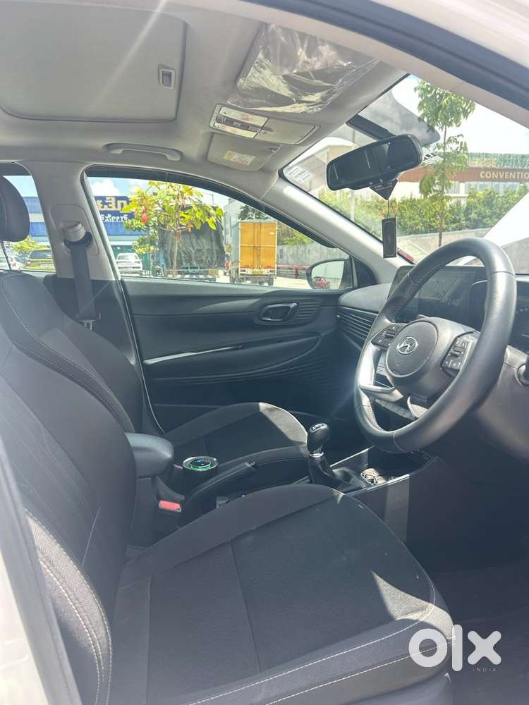 Hyundai I20 Asta (o) 1.2 Mt, 2022, Petrol