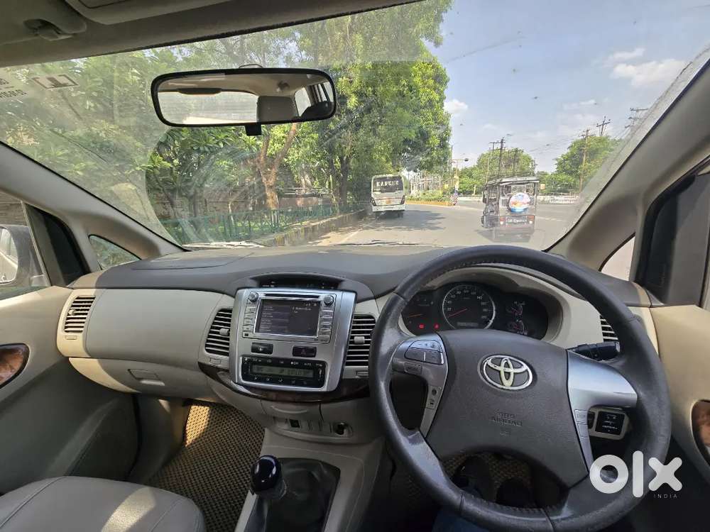 Toyota Innova 2014 Diesel Well Maintained