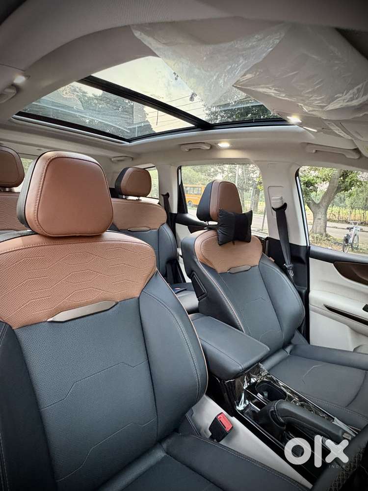 Mahindra Xuv 7xo Ax7, 2026, Petrol