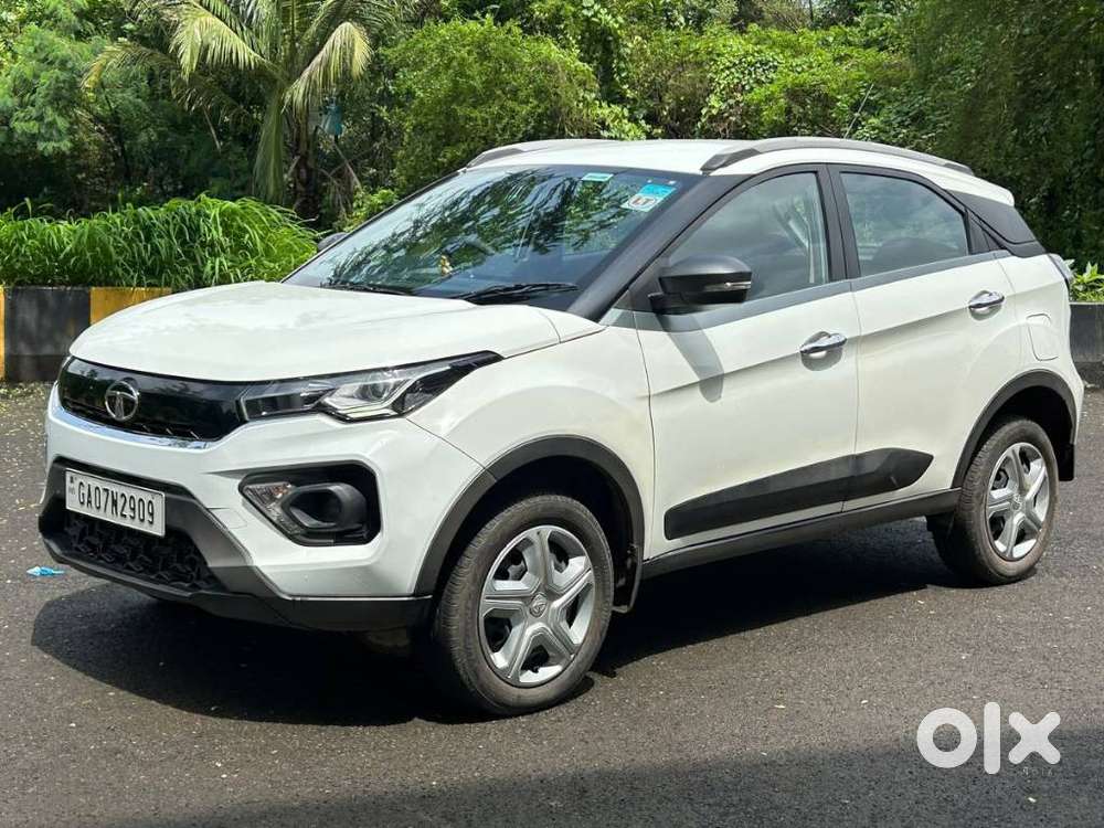 Tata Nexon 1.2 Revotron Xma Amt (s), 2022, Petrol