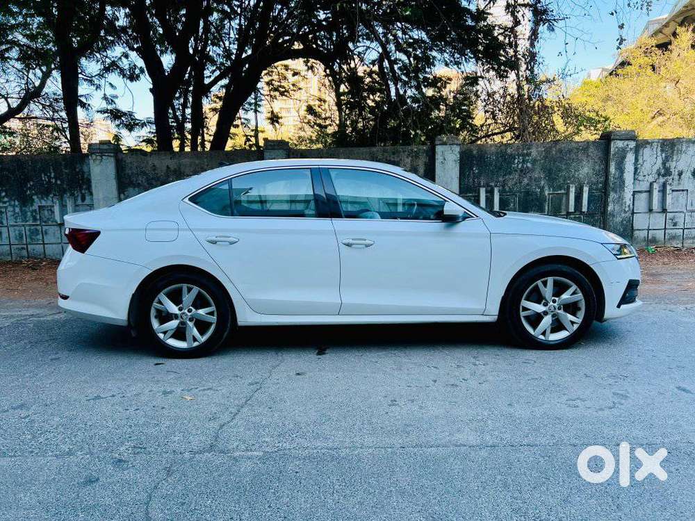 Skoda Octavia 2.0 Style Tsi At, 2022, Petrol
