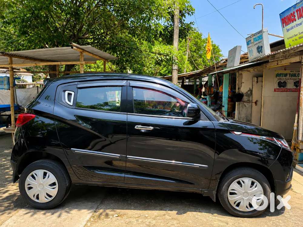 Mahindra Kuv 100 2016