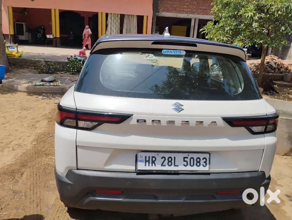 Maruti Suzuki Brezza 2024 Petrol Well Maintained