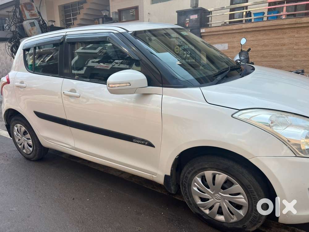 Maruti Suzuki Swift 2012 Diesel Well Maintained 1.10 Lakh Km