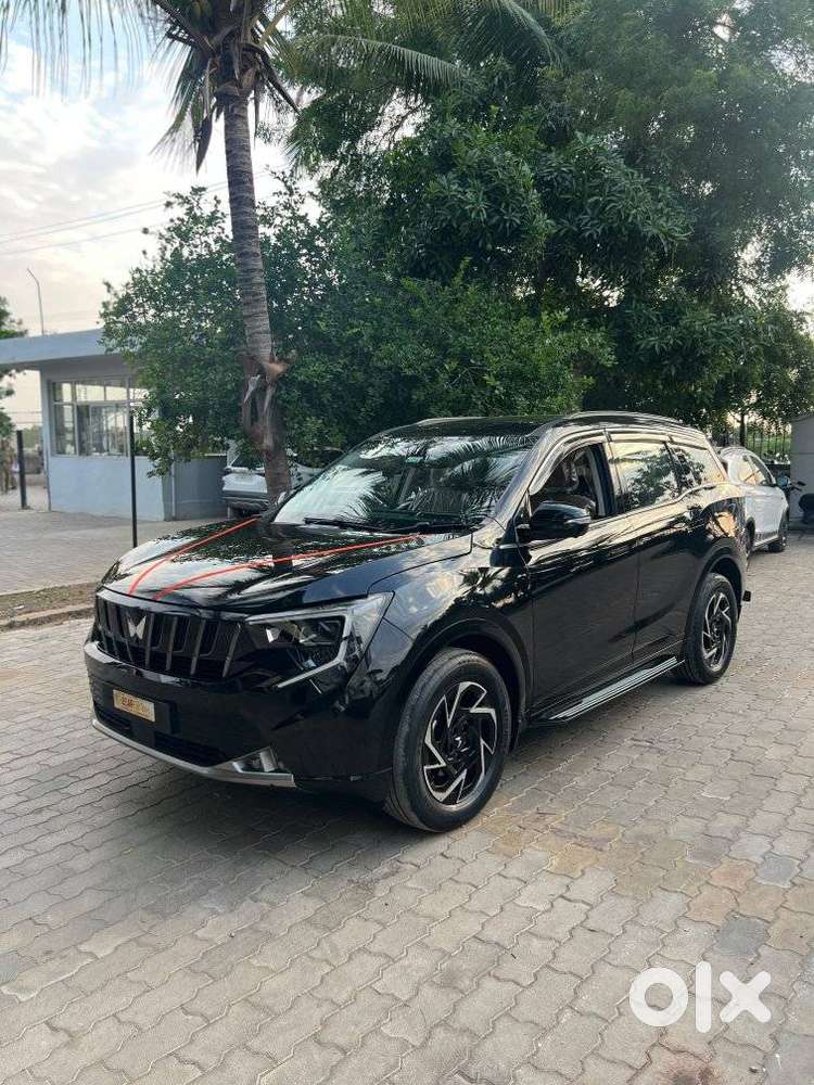 Mahindra Xuv 7xo Ax, 2026, Petrol