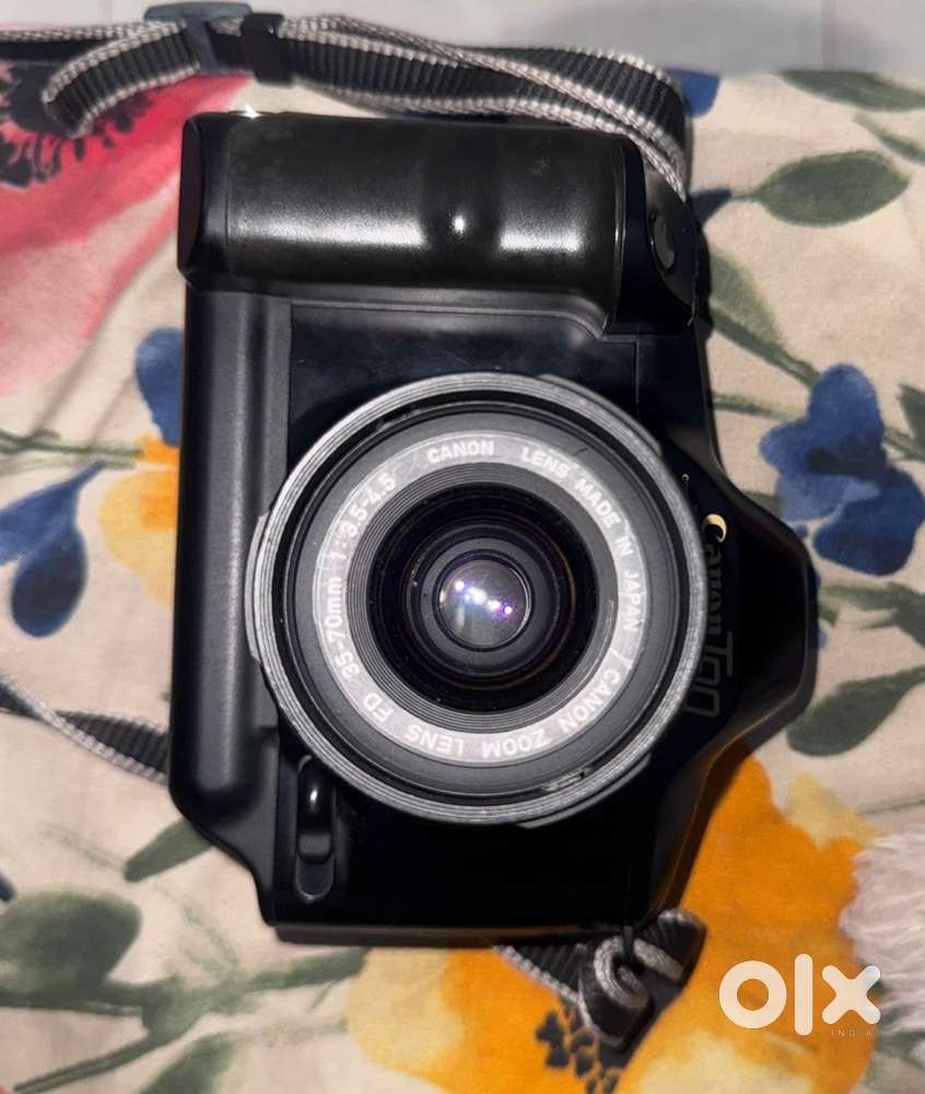 Canon T90 Camera