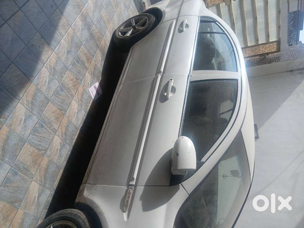 Verna White Colour Allow Wheele Led Touch Music System